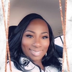 Meet your Posher, Renata
